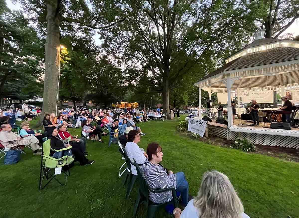 Summer Concert Series Presented by The Village of Great Neck Plaza